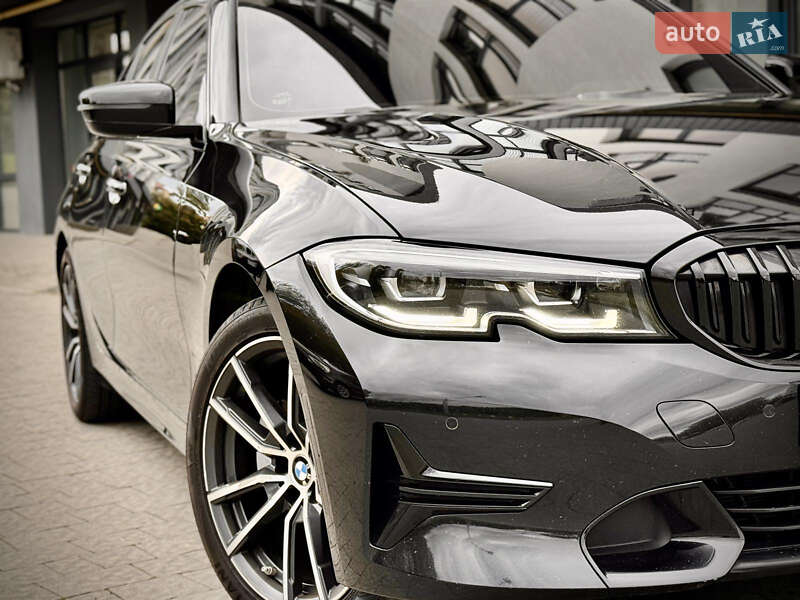 Седан BMW 3 Series 2020 в Львові