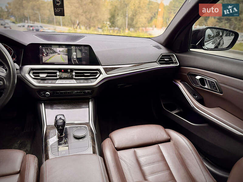 Седан BMW 3 Series 2020 в Львові