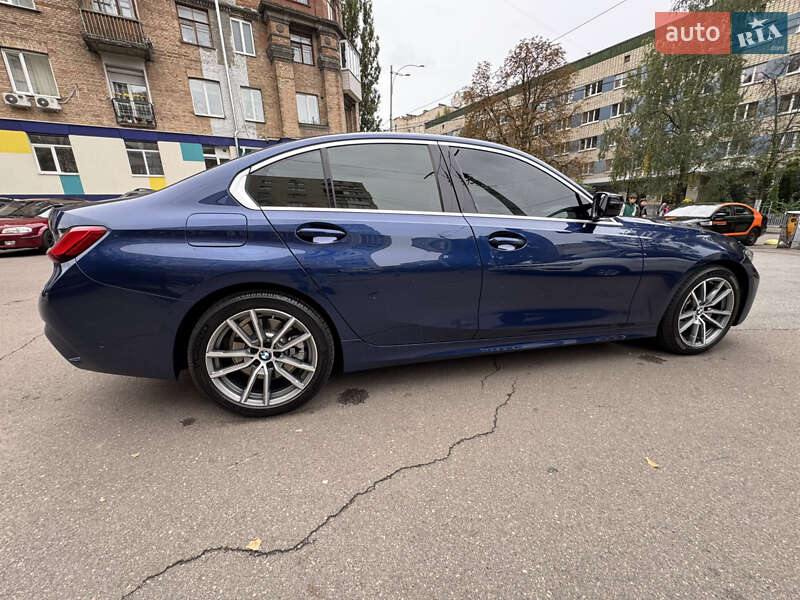 Седан BMW 3 Series 2019 в Києві