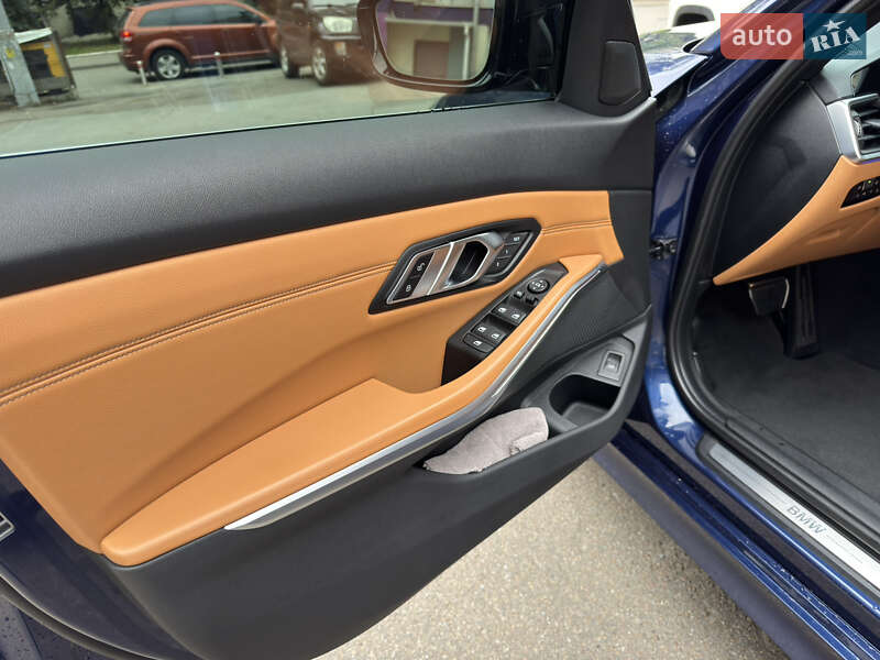 Седан BMW 3 Series 2019 в Києві