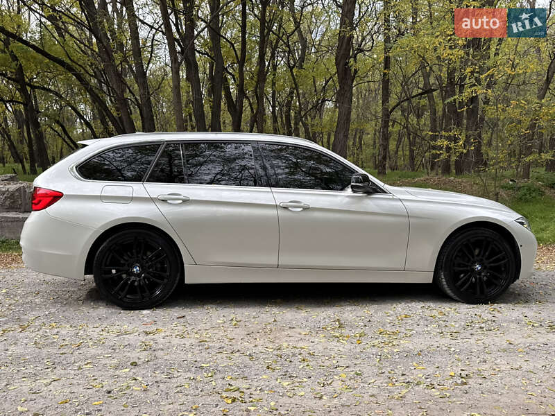 Универсал BMW 3 Series 2017 в Днепре фото 24 Универсал BMW 3 Series 2017 в Днепре