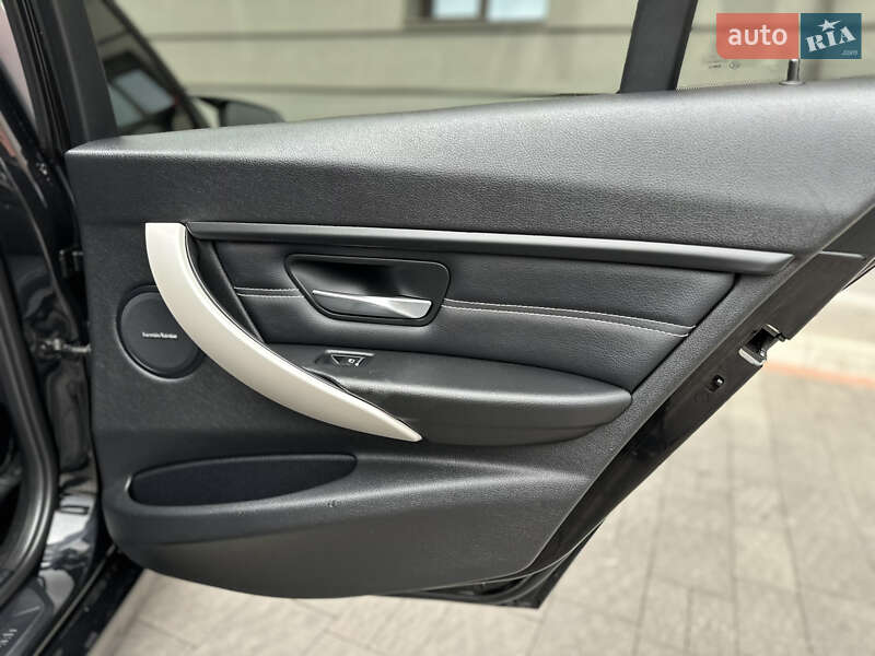 Универсал BMW 3 Series 2015 в Дрогобыче