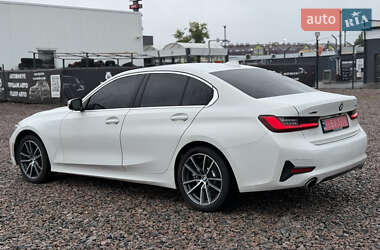 Седан BMW 3 Series 2021 в Києві
