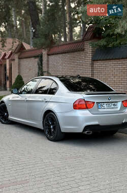 Седан BMW 3 Series 2011 в Львове