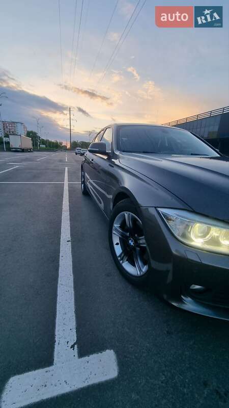 Седан BMW 3 Series 2012 в Чернигове фото 5 Седан BMW 3 Series 2012 в Чернигове
