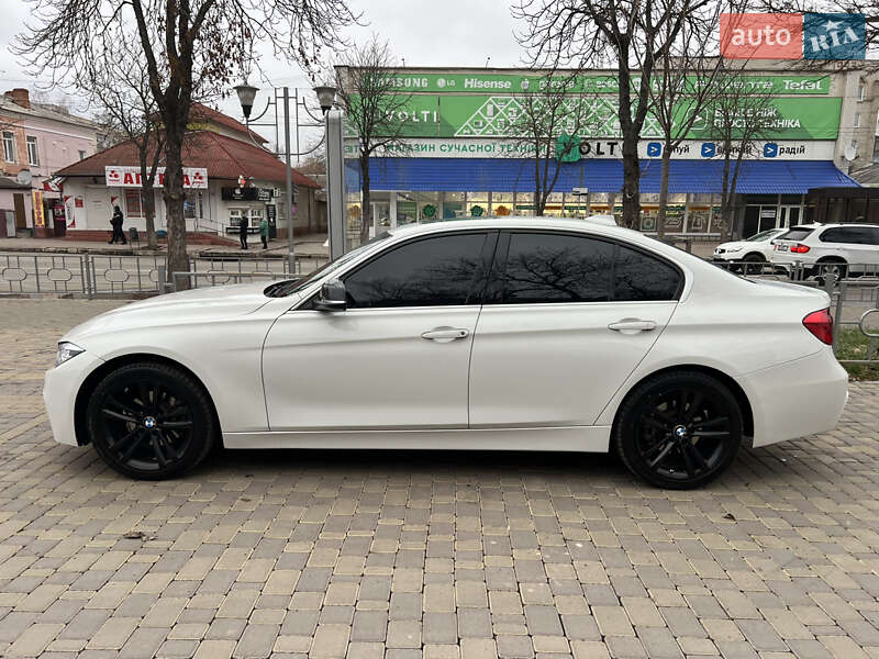 Седан BMW 3 Series 2017 в Могилев-Подольске