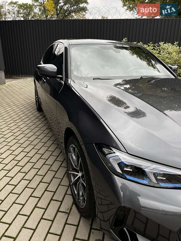 Седан BMW 3 Series 2019 в Киеве фото 16 Седан BMW 3 Series 2019 в Киеве