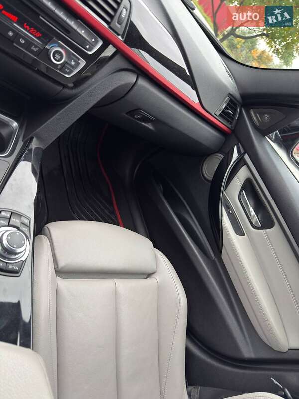 Седан BMW 3 Series 2012 в Вышгороде