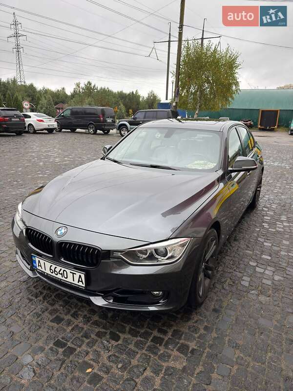 Седан BMW 3 Series 2012 в Вышгороде