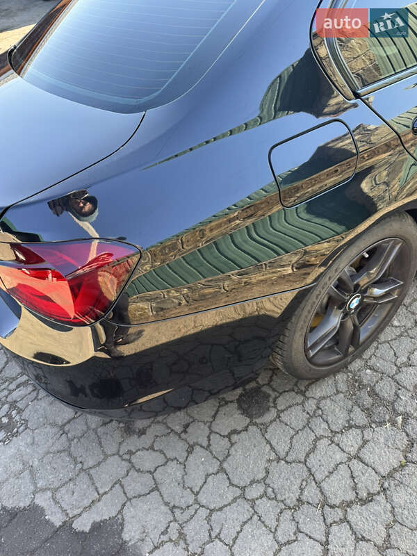 Седан BMW 3 Series 2016 в Гайвороні