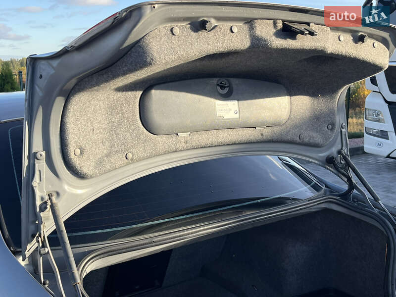 Седан BMW 3 Series 2004 в Виннице