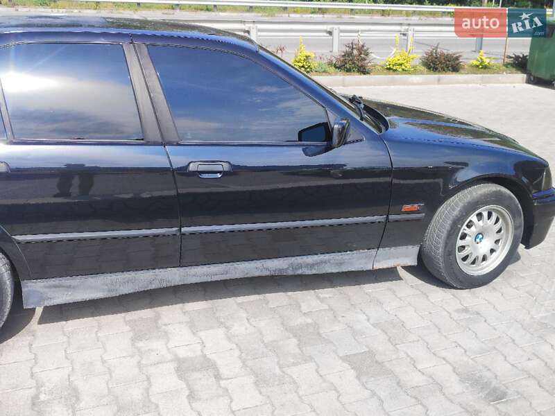 Седан BMW 3 Series 1996 в Волочиске фото 3 Седан BMW 3 Series 1996 в Волочиске