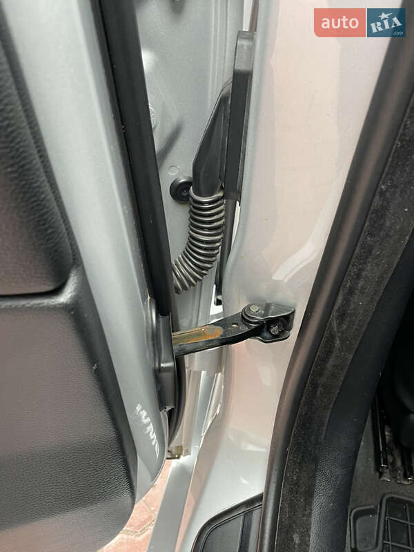 Универсал BMW 3 Series 2005 в Ровно фото 46 Универсал BMW 3 Series 2005 в Ровно