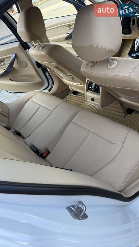 Седан BMW 3 Series 2012 в Одесі