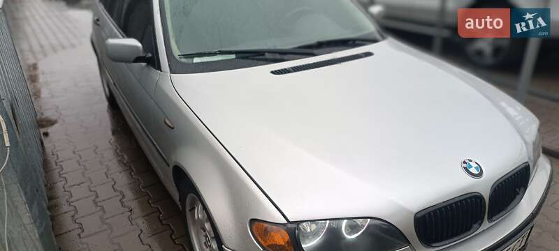 Седан BMW 3 Series 2004 в Киеве