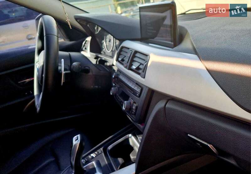 Седан BMW 3 Series 2015 в Черновцах фото 18 Седан BMW 3 Series 2015 в Черновцах