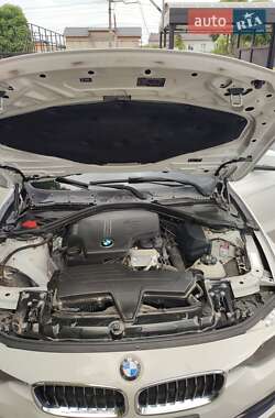 Седан BMW 3 Series 2016 в 
