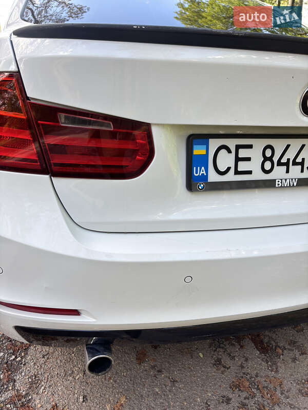 Седан BMW 3 Series 2012 в Черновцах