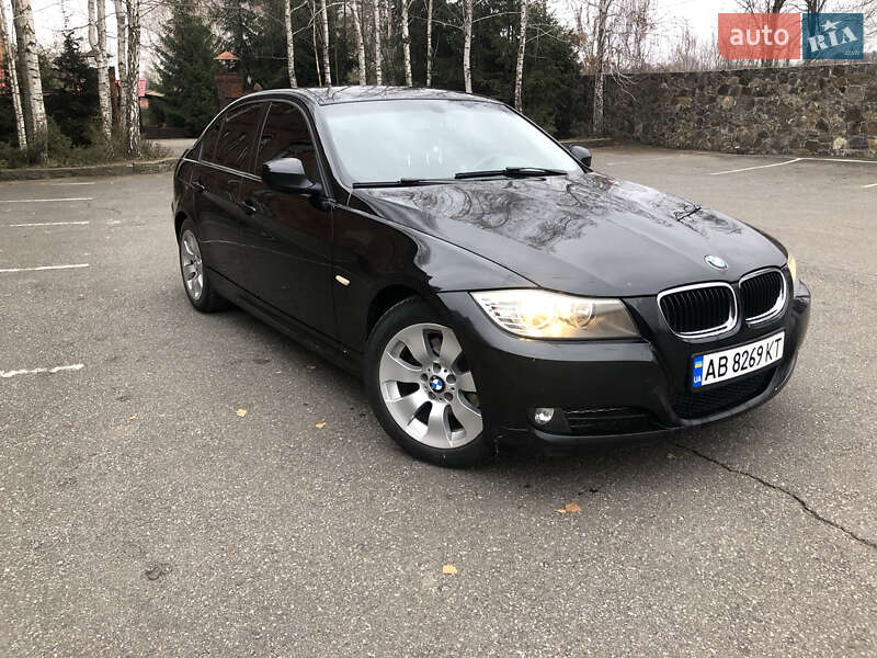 Седан BMW 3 Series 2010 в Вінниці