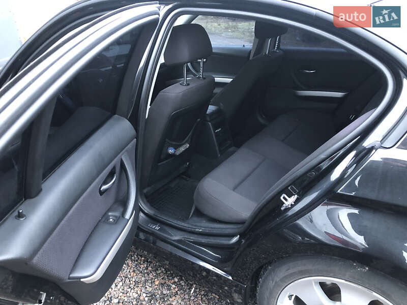 Седан BMW 3 Series 2010 в Вінниці