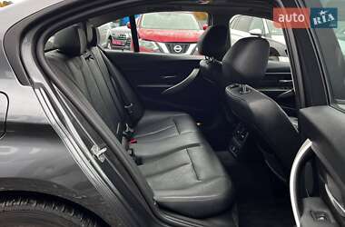 Седан BMW 3 Series 2013 в 