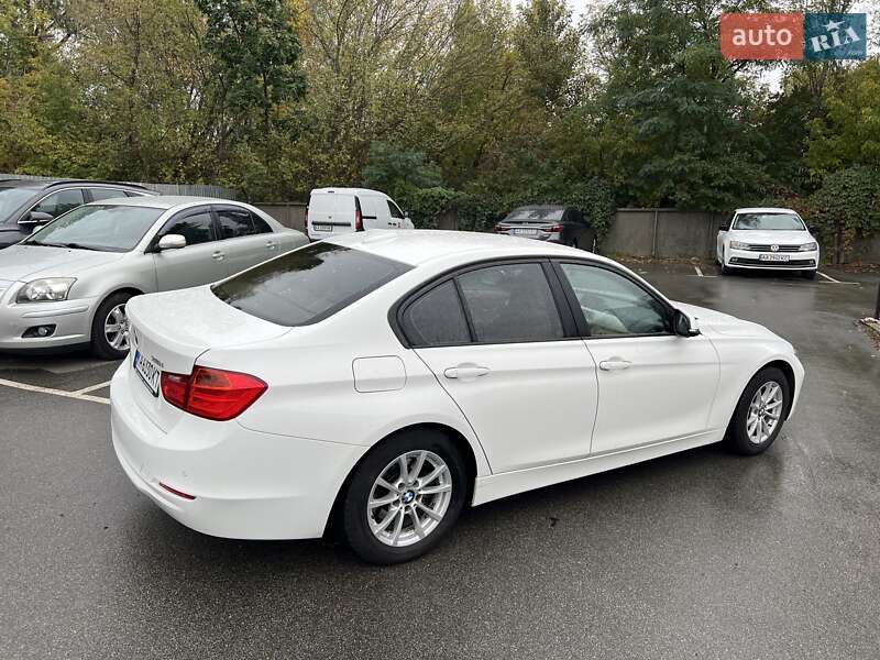 Седан BMW 3 Series 2012 в Киеве фото 5 Седан BMW 3 Series 2012 в Киеве