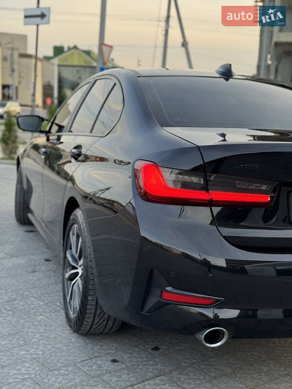 Седан BMW 3 Series 2020 в Львове
