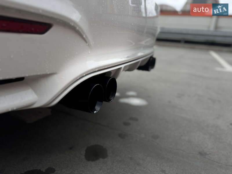 Седан BMW 3 Series 2016 в Києві