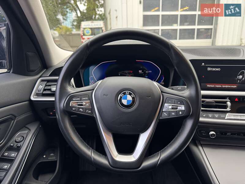 Седан BMW 3 Series 2019 в Одессе