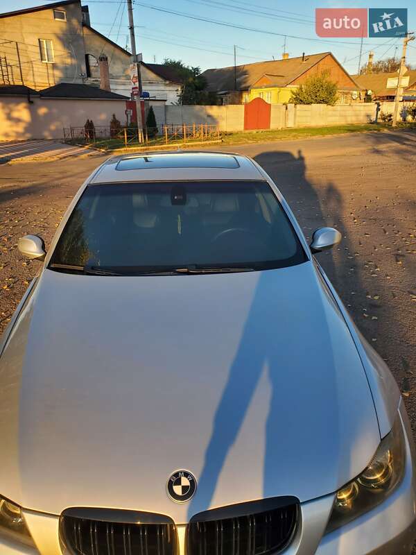 Седан BMW 3 Series 2005 в Херсоне