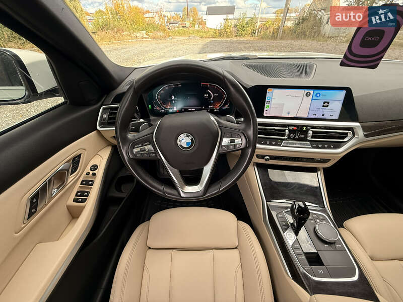 Седан BMW 3 Series 2019 в Самборе
