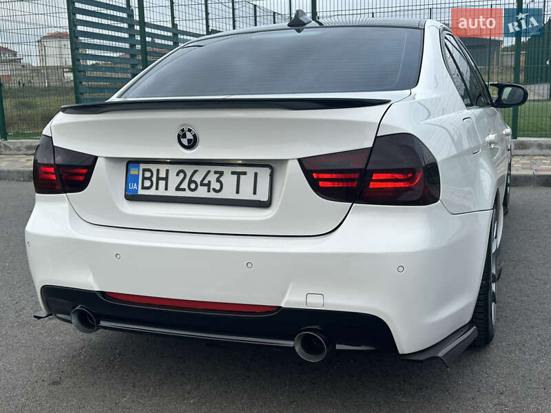 Седан BMW 3 Series 2010 в Одессе