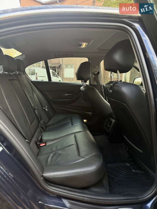 Седан BMW 3 Series 2014 в Коломые