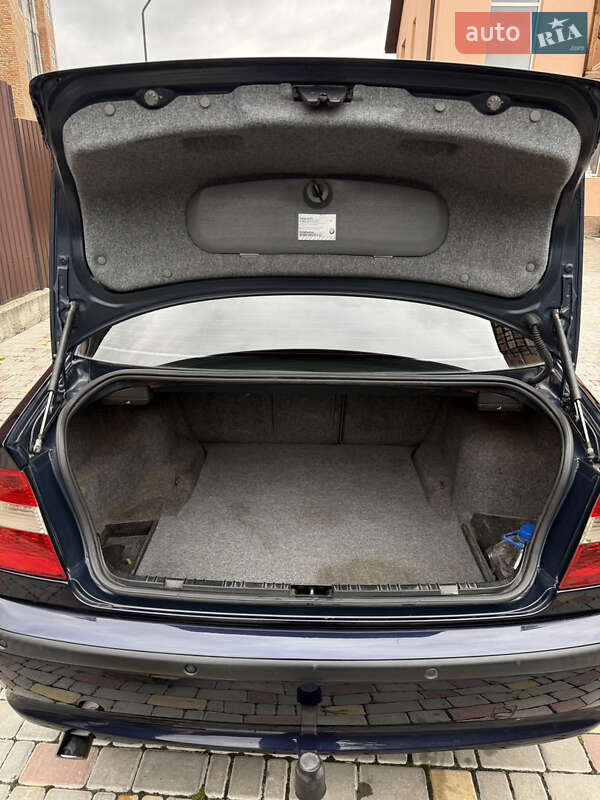 Седан BMW 3 Series 2003 в Кам'янець-Подільському