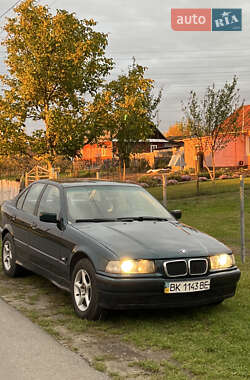 Седан BMW 3 Series 1997 в Ровно