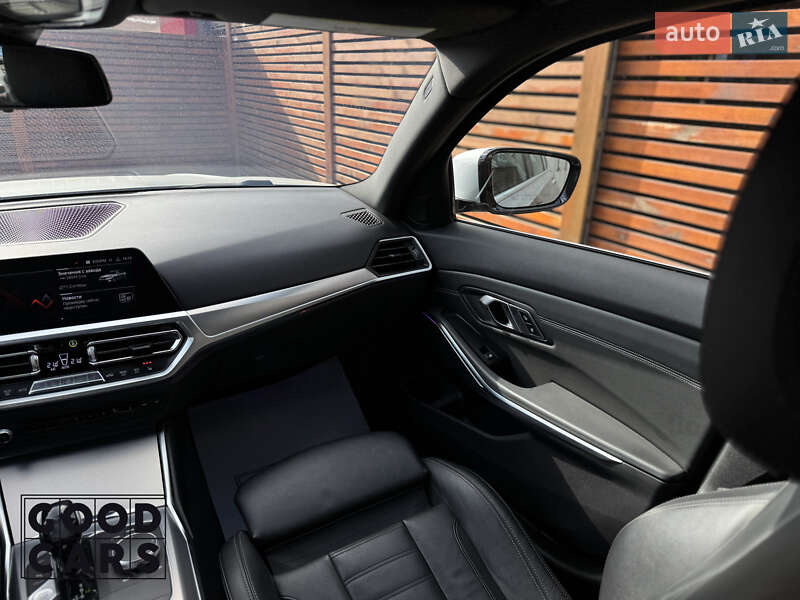 Седан BMW 3 Series 2019 в Одесі