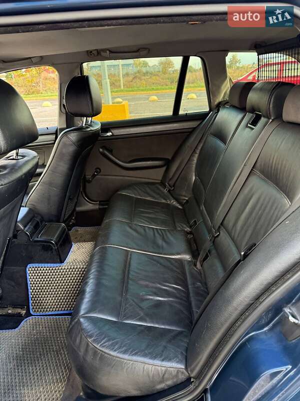 Універсал BMW 3 Series 2004 в Чернівцях