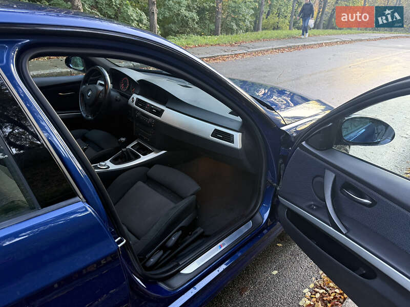 Седан BMW 3 Series 2006 в Киеве