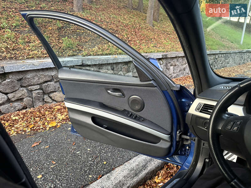 Седан BMW 3 Series 2006 в Киеве
