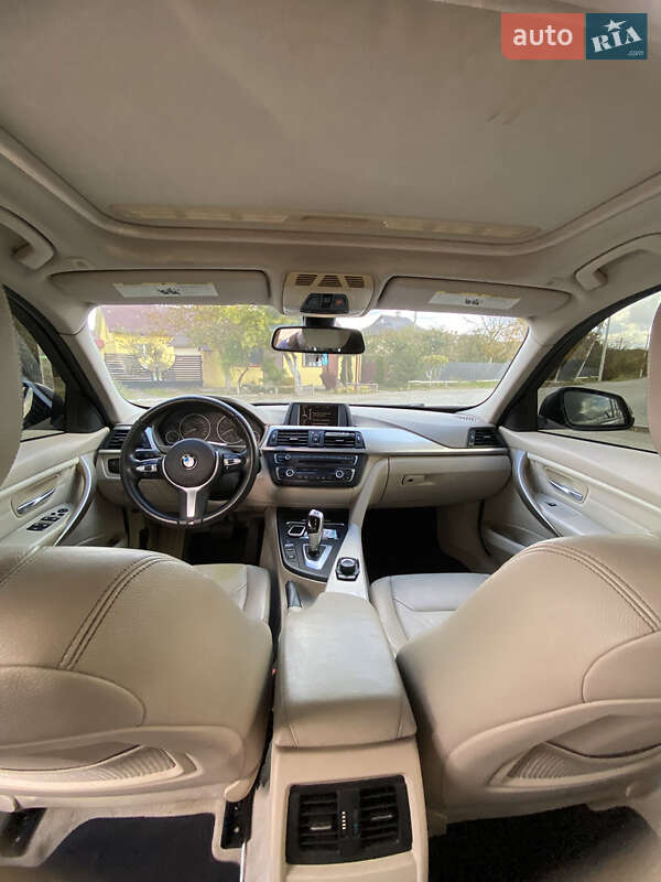 Седан BMW 3 Series 2012 в Львове