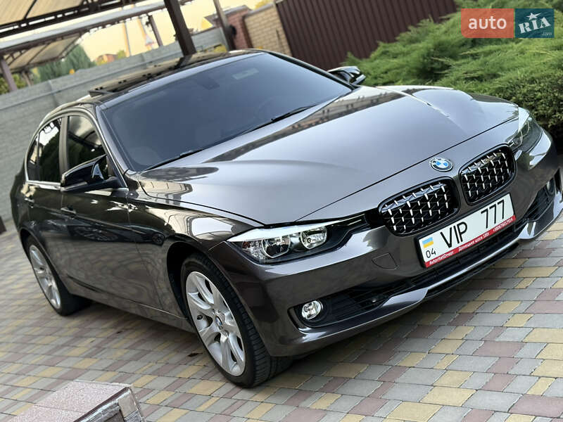 Седан BMW 3 Series 2015 в Днепре