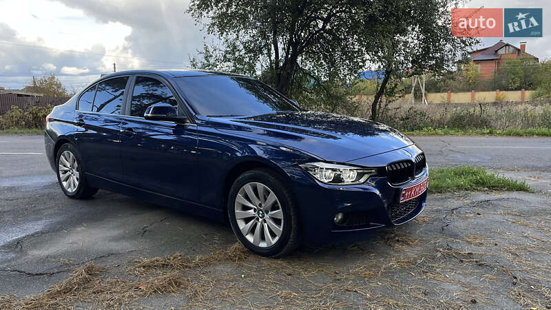 Седан BMW 3 Series 2015 в Виннице