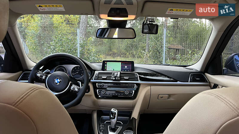 Седан BMW 3 Series 2015 в Виннице