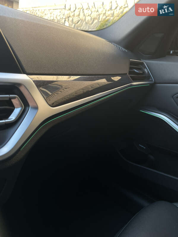 Седан BMW 3 Series 2019 в Киеве фото 25 Седан BMW 3 Series 2019 в Киеве