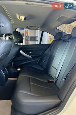 Седан BMW 3 Series 2013 в 