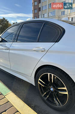 Седан BMW 3 Series 2015 в  фото 44 Седан BMW 3 Series 2015 в