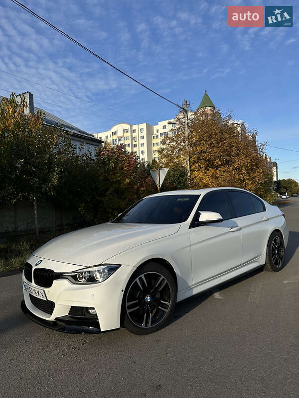 Седан BMW 3 Series 2015 в Киеве фото 3 Седан BMW 3 Series 2015 в Киеве