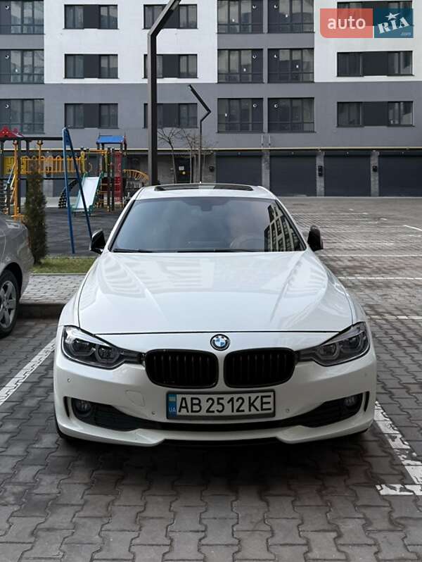 Седан BMW 3 Series 2013 в 