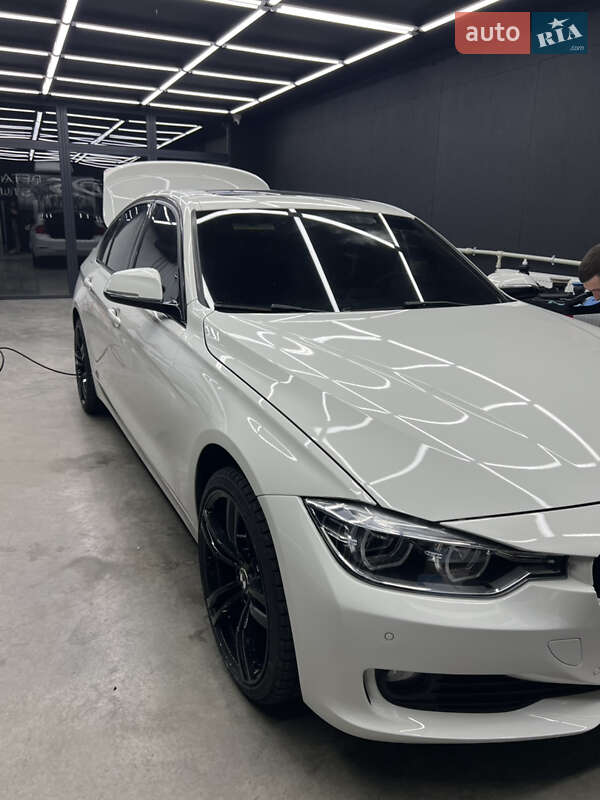 Седан BMW 3 Series 2013 в Хмельницькому