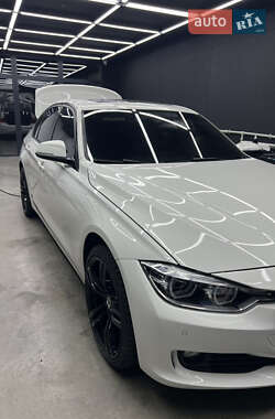 Седан BMW 3 Series 2013 в 